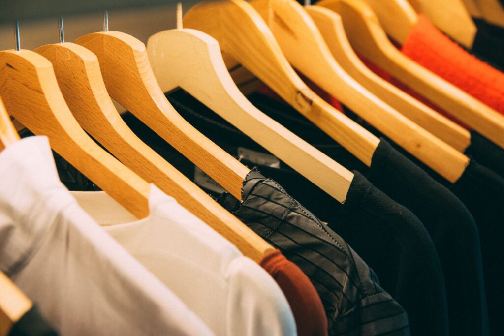 What Order Should Clothes Be in The Closet?